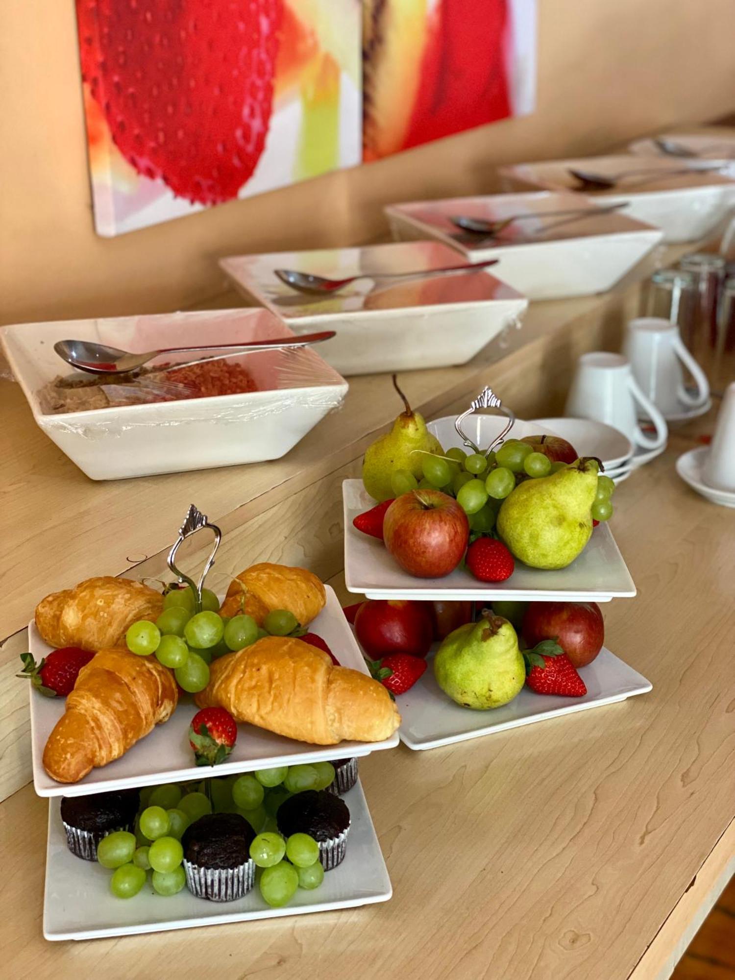 Madlula'S Guesthouse 피터마리츠버그 외부 사진